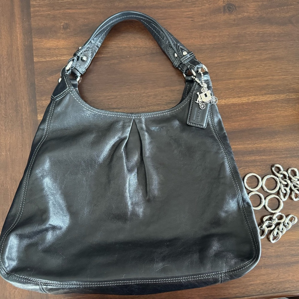 Coach Madison Maggie 13902 xl hobo black leather with strap extenders euc
